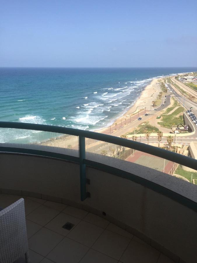 Haifa Almog Vip Hotel Sea View Apartments Экстерьер фото