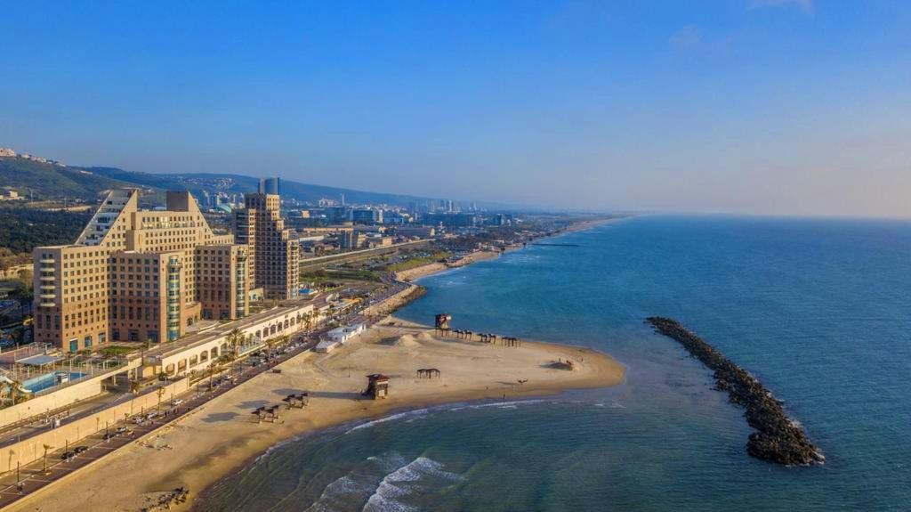 Haifa Almog Vip Hotel Sea View Apartments Экстерьер фото